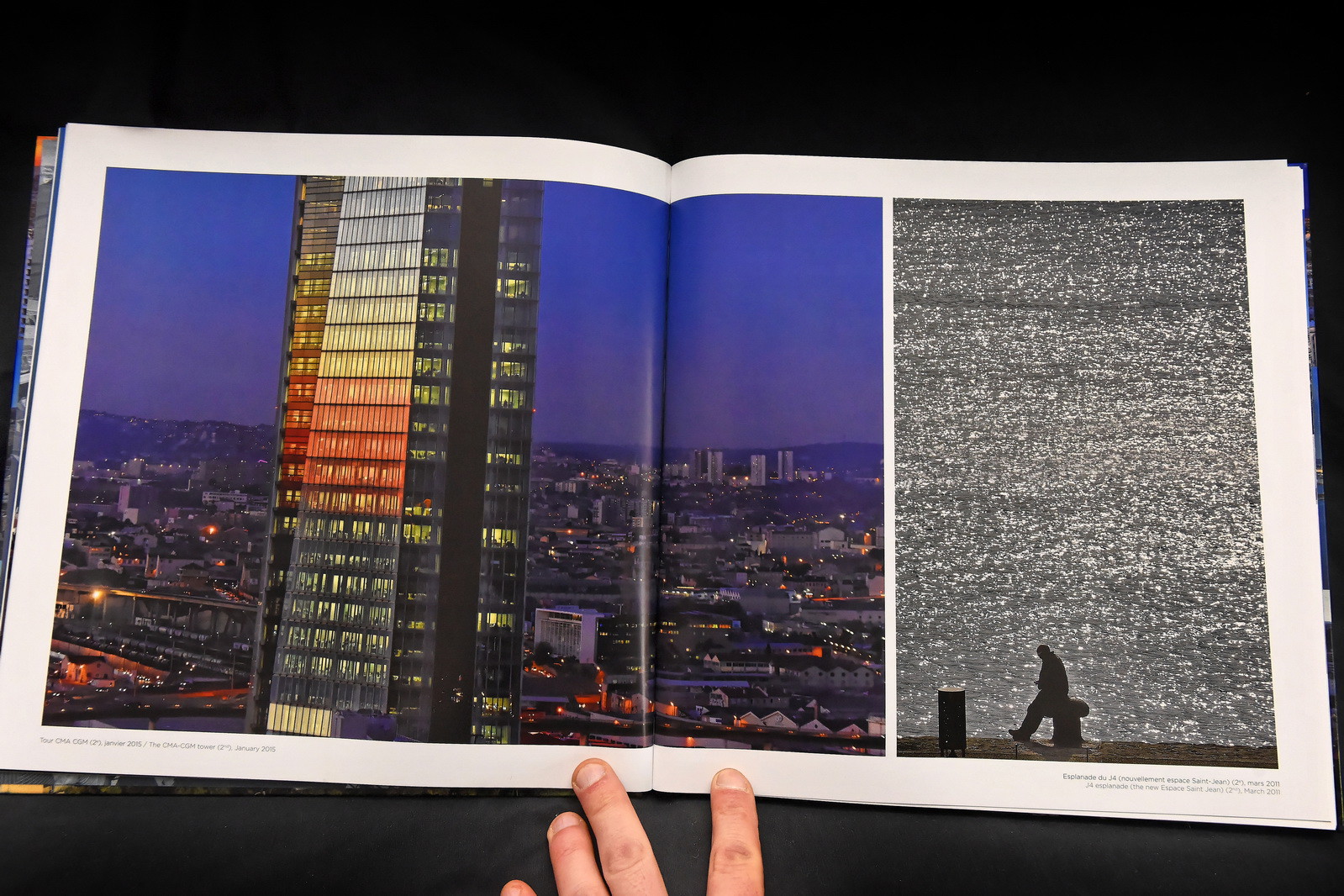 Ouvrage Marseille vue des grues aux éditions André Frère (2016) 100 pages - format 30 30 cm - 85  photographies couleur et 22 monochromes - texte de François Missen -Français -Anglais