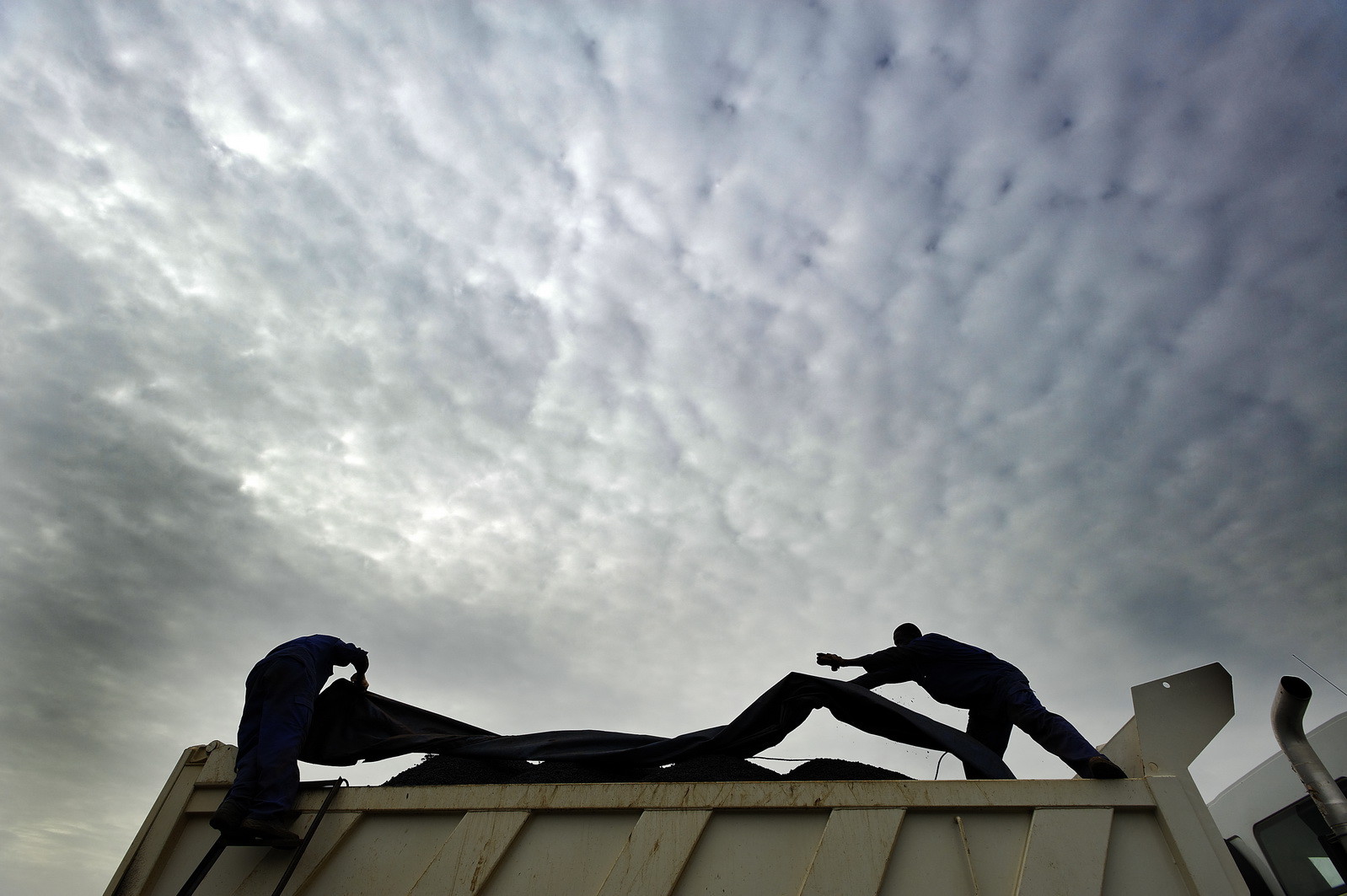 Travaux d'agrandissement de l'aéroport de Bamako au Mali pour le groupement Sogéa Satom   Fayat. Juin 2012