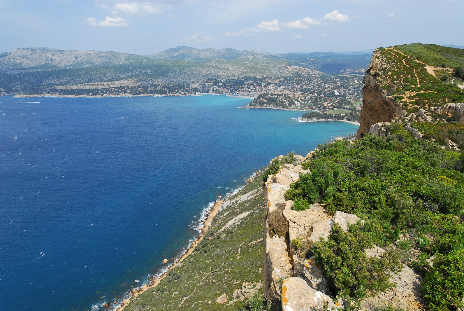 Les calanques, près de Cassis sur la falaise cap Canaille