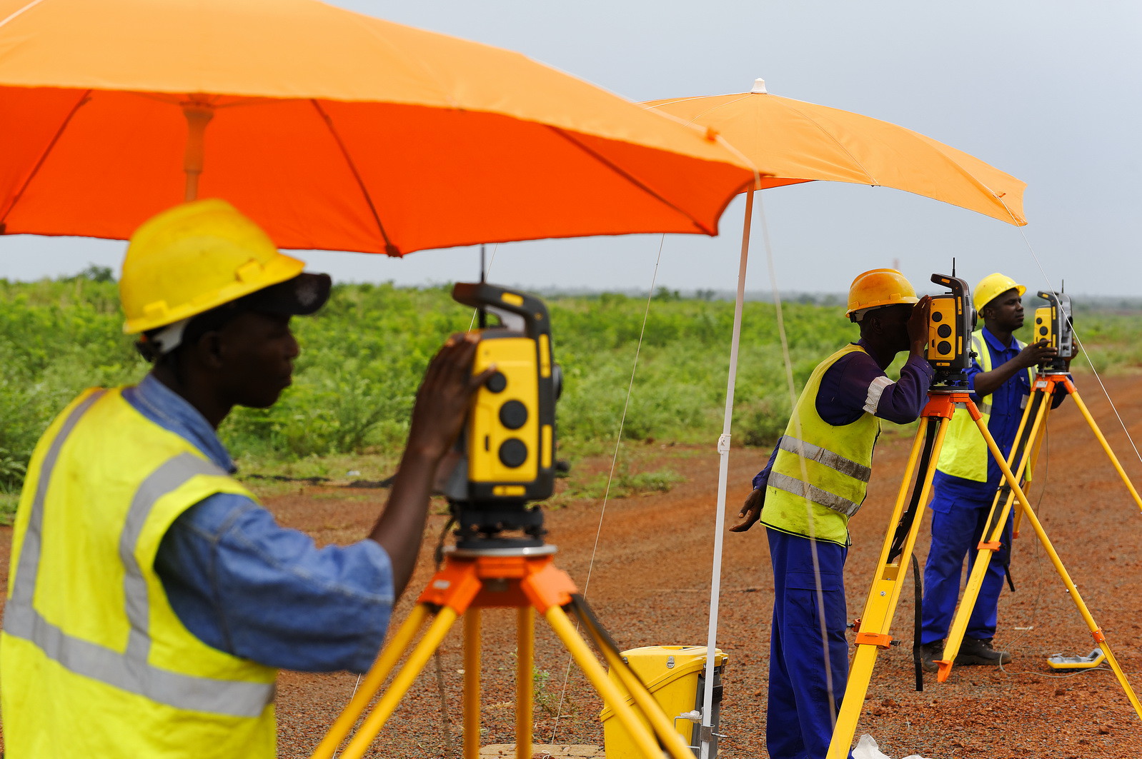 Travaux d'agrandissement de l'aéroport de Bamako au Mali pour le groupement Sogéa Satom   Fayat. Juin 2012