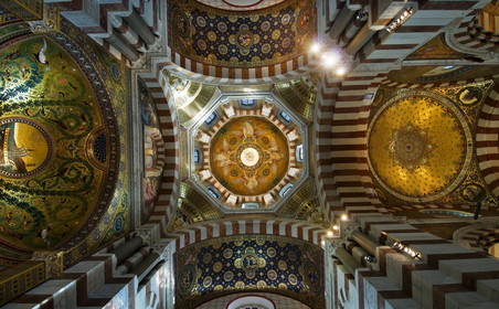 Notre-Dame-de- la- Garde, rue Fort du Sanctuaire (7ème)