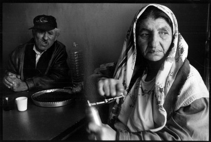 Dans un des squats de la cité.