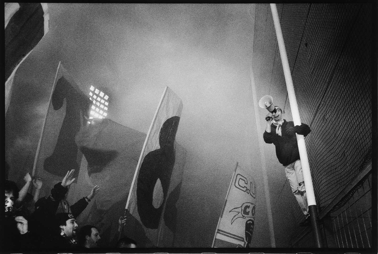 Leader du groupe des Ultras lors d'un déplacement à Nice - saison 1996 1997